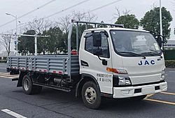 江淮骏铃EV9 170kw 4X2 4.15米 栏板式纯电动轻卡载货车 (HFC1042P3EV2)103.47kwh