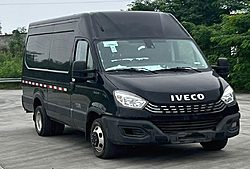 南京依維柯歐勝 180馬力 2.998L單排國六柴油 封閉廂式貨車 (NJ5046XXYEE6)