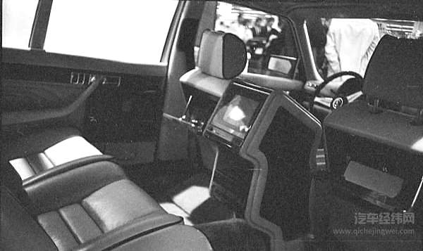 标准版600 SGS“皇家”内饰