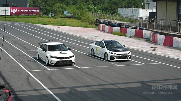 CDM与JDM巅峰对决 影豹用实力捍卫华流荣耀