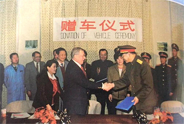 穿越回40年前，让我们聊点“北京吉普”的小故事