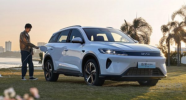 11万级插SUV双雄对决：银河L7 EM-i与海狮05 DM-i谁更强？