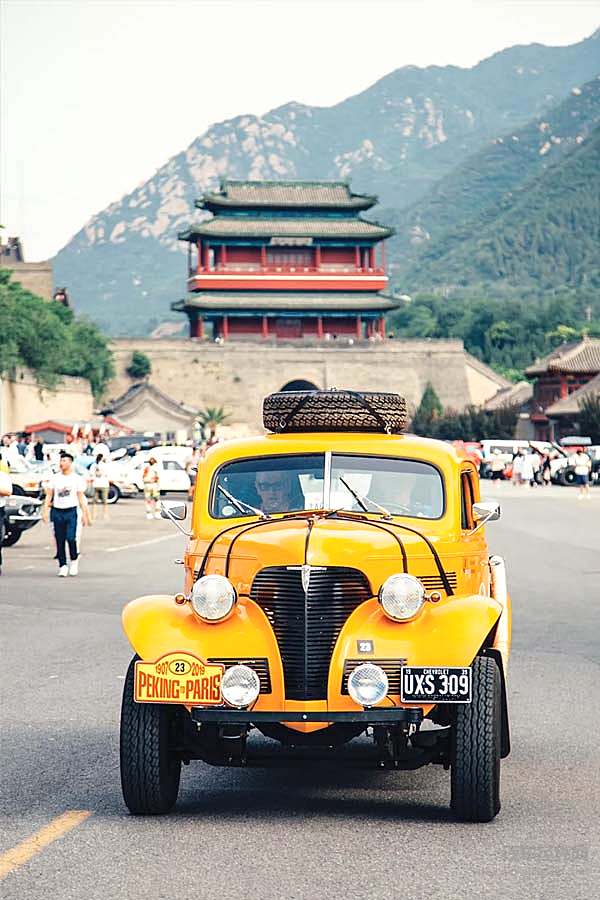 开着老爷车从北京到巴黎 这些人是疯了么？