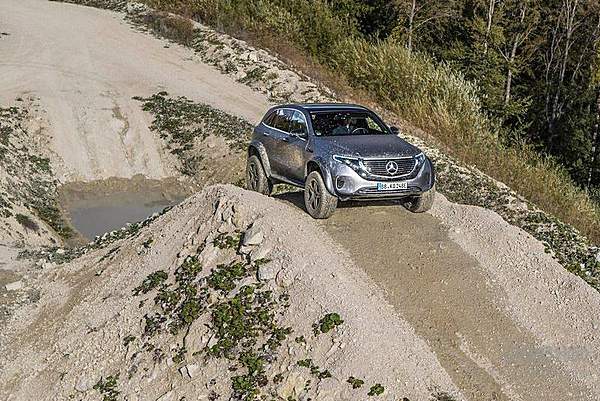 奔驰：有些车可以不卖 但是“山头”一定要占