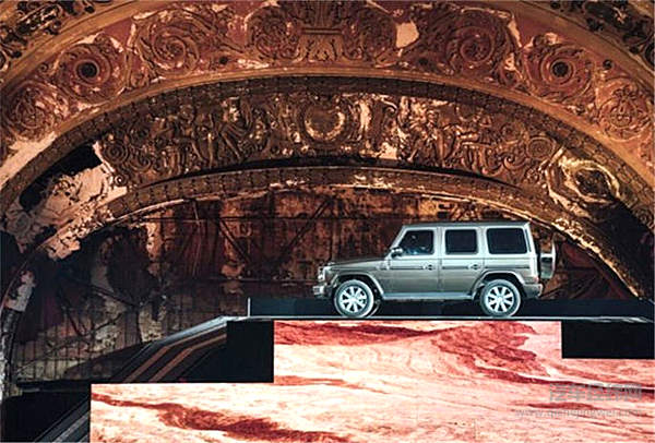 “琥珀”奔驰吸睛 全新大G亮相北美车展实力炫技