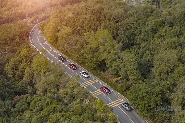 不好意思 我要吹爆大众ID.4 CROZZ