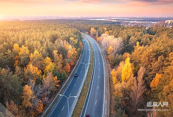 四川高速公路通車總里程年底將達(dá)1.1萬公里