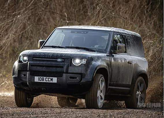 对新卫士来说 V8是给自己准备的