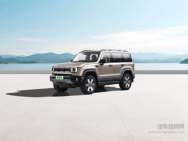 BJ40增程国博“解构”展出：272个总成件 见证中国越野技术演进