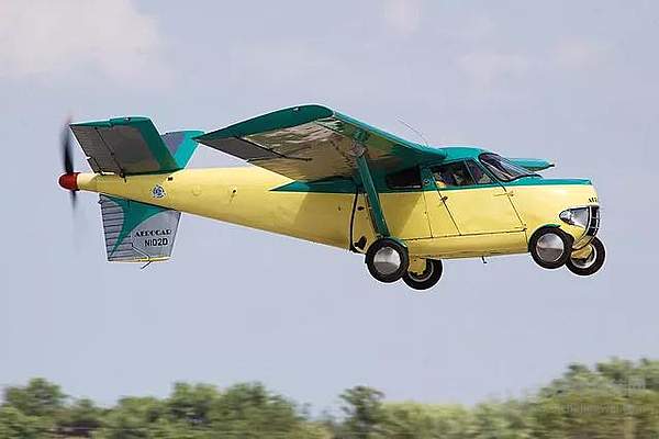 我想到最浪漫的事情 是开保时捷飞机送你回我家