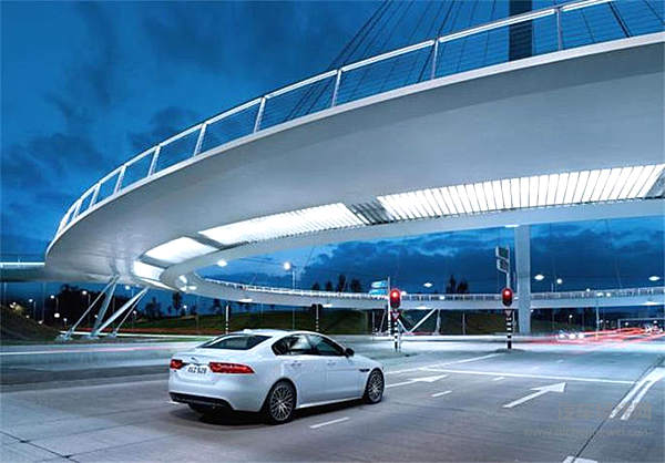 装配Landmark标识 做特立独行的捷豹XE！