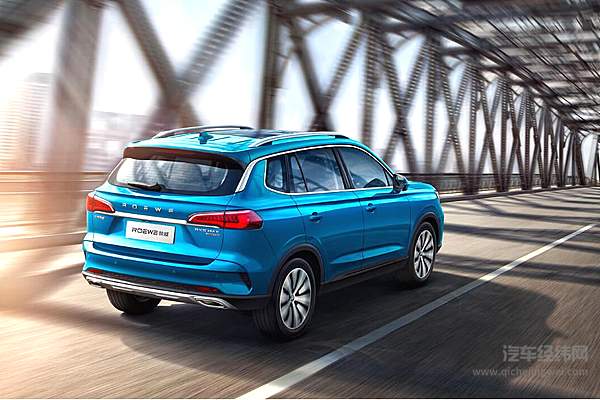 18万元配手自一体 内饰宛若特斯拉的荣威RX5 MAX