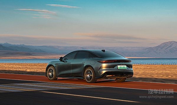 25万级中大型轿车二选一 昊铂A800对决汉L你选择哪一款？​