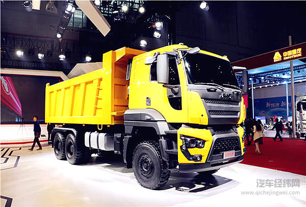 江铃重卡亮相上海 或掀起“血雨腥风”
