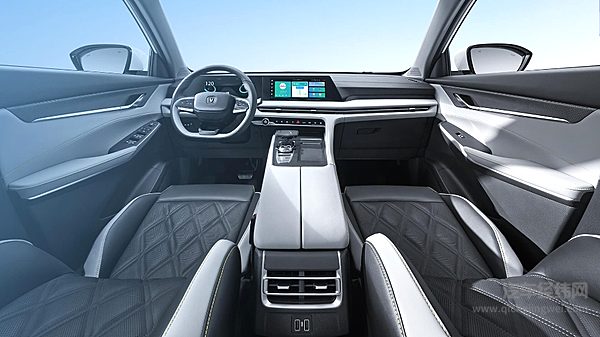 新能源时代买油车 瑞虎8 PRO与长安CS75 PLUS哪一款性价比更高？