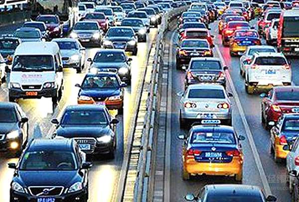 中汽协：2018年新能源汽车销量有望增长40%