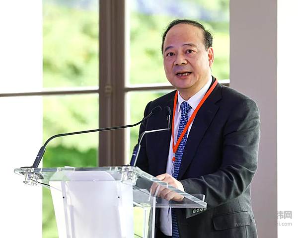 曾毓群董事长受邀出席中德经济合作论坛 中法企业家交流会