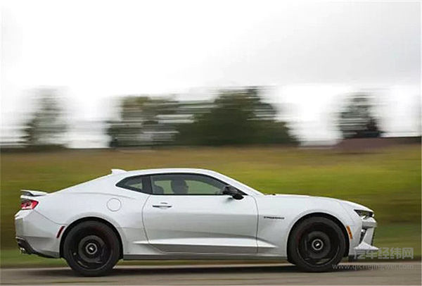 雪佛兰科迈罗的美式硬汉风 不秀肌肉秀强心脏