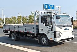 江淮骏铃EV9 170kw 4X2 4.18米 栏板式纯电动轻卡载货车 (HFC1043P4EV1)140.41kwh