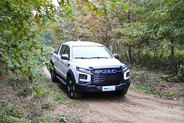 破解荒野求生难题！悍途PHEV以领先科技护航荒野探险