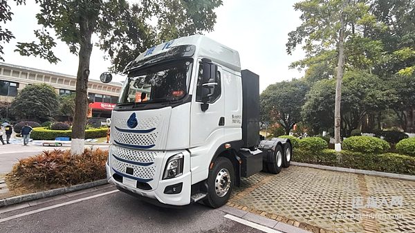 乘龙H7 Pro纯电牵引车：重载运输市场的效率破局者