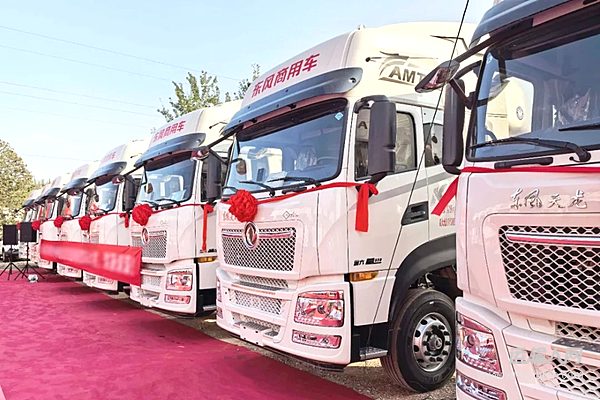 公司领导调研走访上海区域市场