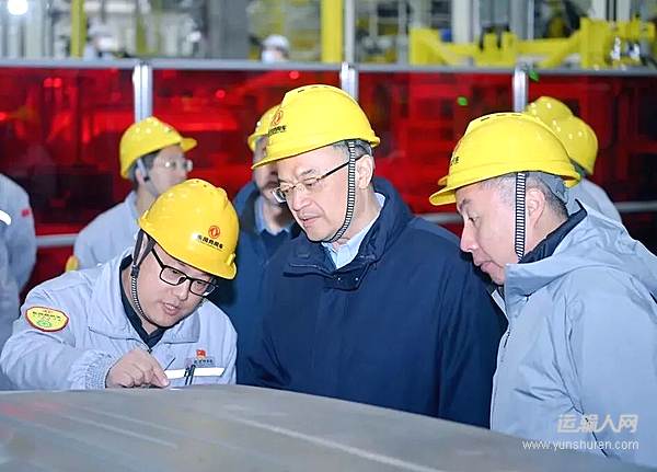 尤峥到东风商用车调研指导工作