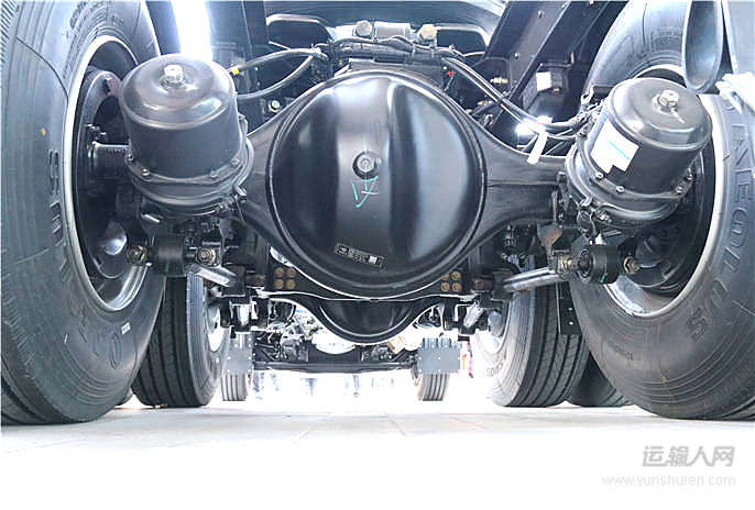 底盘_东风商用车 天龙旗舰kl 470马力 6x4 天然气牵引车_东风天龙kl_