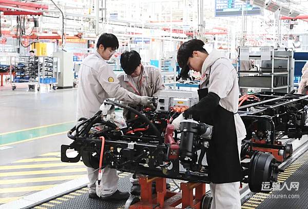 奋战六十天 解放青汽公司全力冲刺年度生产任务