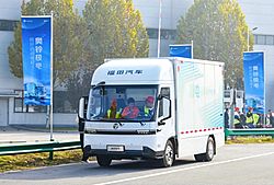 福田奥铃极电 4 X 2 厢式纯电动轻卡载货车100.46kwh