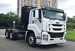 庆铃五十铃EVC61 450kw 6X4 纯电动重卡牵引车 (QL4250BEVHSPH)600.92kwh