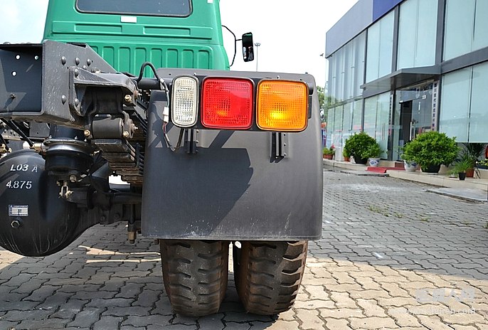 解放j4r重卡220马力4x2牵引车ca4140k2e4r7a95