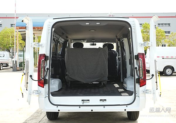 城市配送 就选东风睿立达V8E！助您马力全开 收益拉满！