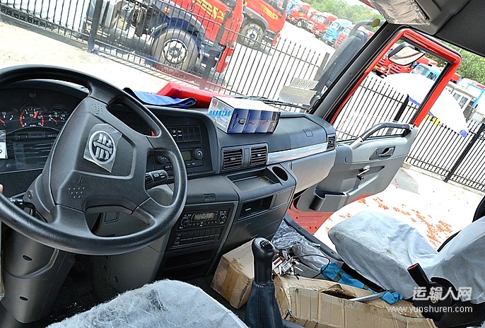 青岛解放新悍威j5m重卡260马力4x23400mm柴油牵引车ca4163p1k2e4a80