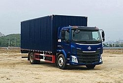 东风柳汽乘龙M3V 240马力 4X2 6.8米 厢式国六中卡载货车 (法士特变速箱)(LZ5181XXYM3AC1)