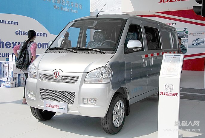 北汽威旺30786马力封闭厢式货车