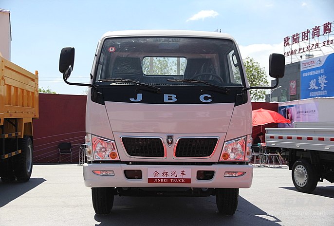 金杯领驰360095马力4x2455米单排栏板载货车sy1041dyv