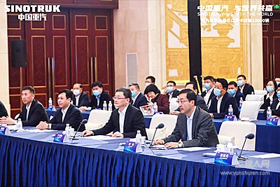 中国重汽与世界共赢 国内首家单月出口重卡突破10000辆第48246号