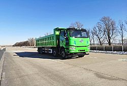 一汽解放J6P 600kw 8X4 8米 纯电动重卡自卸车 (CA3310P66L6BT4BEVA5)600kwh