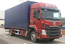 东风柳汽乘龙H7pro 350马力 4X2 9.6米 翼展式国六中卡载货车 (法士特变速箱)(LZ5180XYKH5AC1)