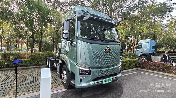 乘龙H5V LNG牵引车：高效低耗 舒适智能 创富路上更从容