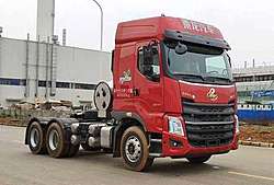 东风柳汽乘龙H5V 570马力 6X4 国六重卡牵引车 (法士特变速箱)(LZ4253H7DM)