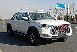 江淮皮卡T8 尊享版 2L柴油 170马力 自动档大双排皮卡