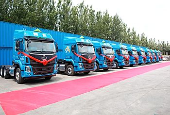 中远海运、东风柳汽乘龙首批牵引车交车仪式圆满成功