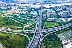 广东构建综合立体交通网畅通全国辐射全球