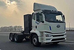 一汽解放J6G 480kw 6X4 纯电动重卡牵引车 (CA4250P62T1BEVC1)400kwh