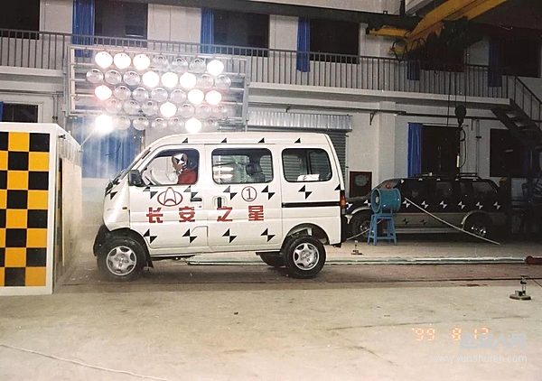 “第一撞”淬炼安全基因 长安凯程V919接力向前