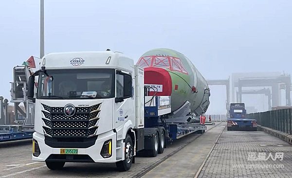 欧曼银河5M新能源电车首次成功转运空客A320飞机大部件