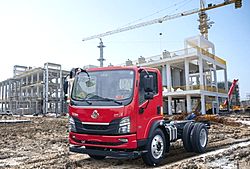 装更多还不惧限高 城乡基建运输首选乘龙L2自卸车