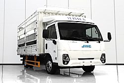 江铃福特轻客E顺达 105kw 4X2 4.2米 仓栅式纯电动轻卡载货车 (JX5040CCYTGA2BEV)77kwh